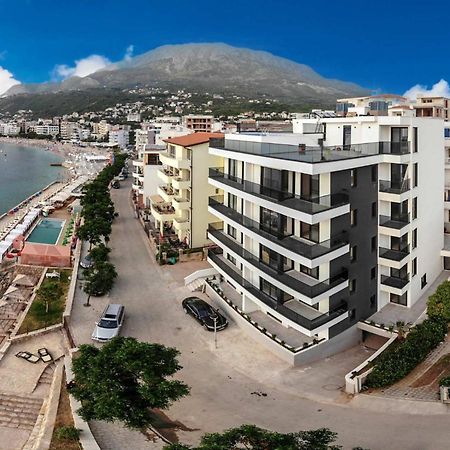 Kalamper Apartments Dobra Voda Luaran gambar