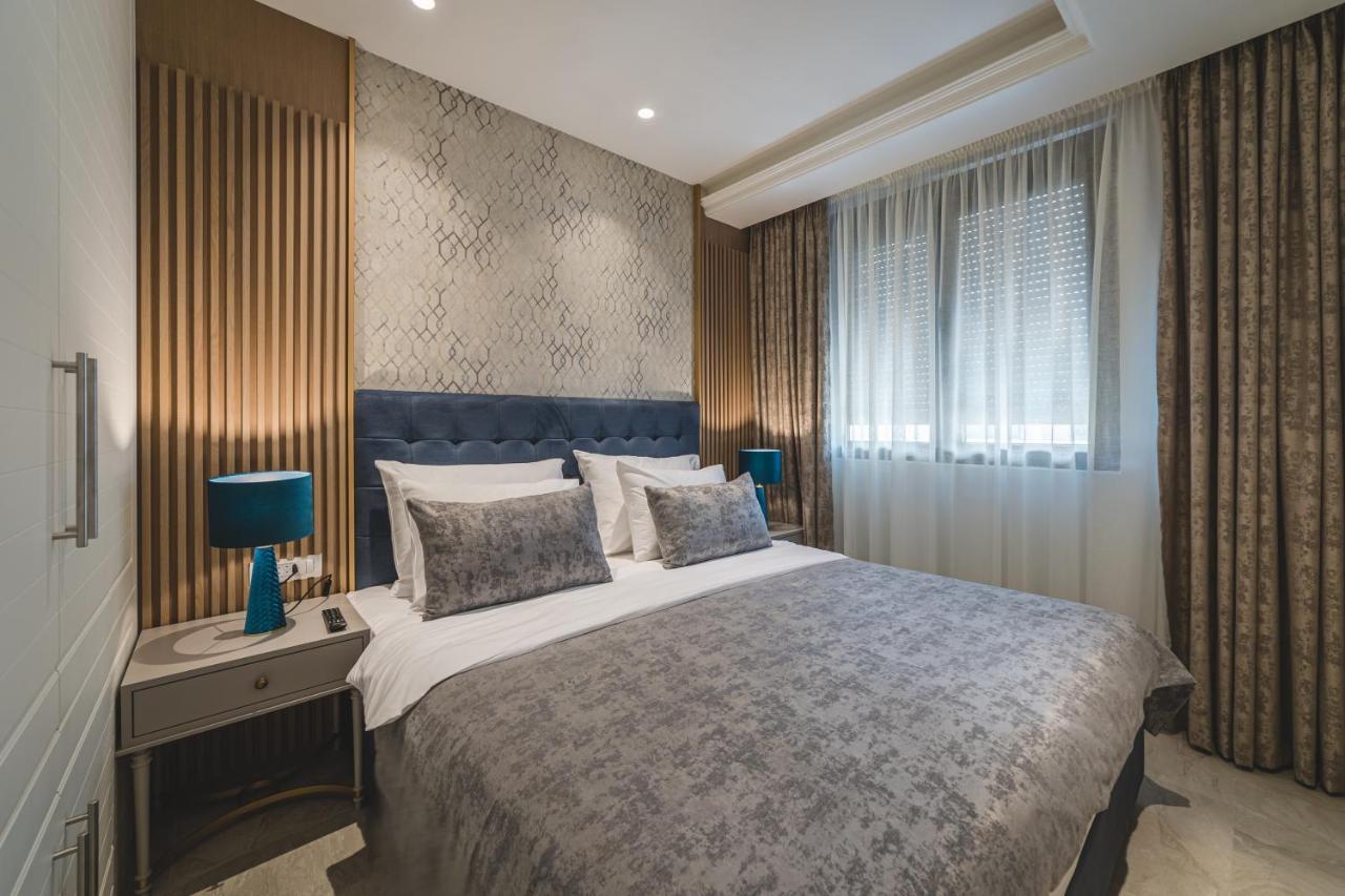Kalamper Apartments Dobra Voda Luaran gambar
