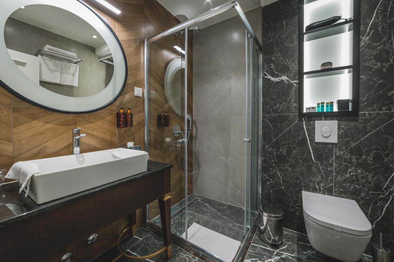 Kalamper Apartments Dobra Voda Luaran gambar
