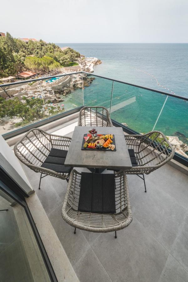 Kalamper Apartments Dobra Voda Luaran gambar