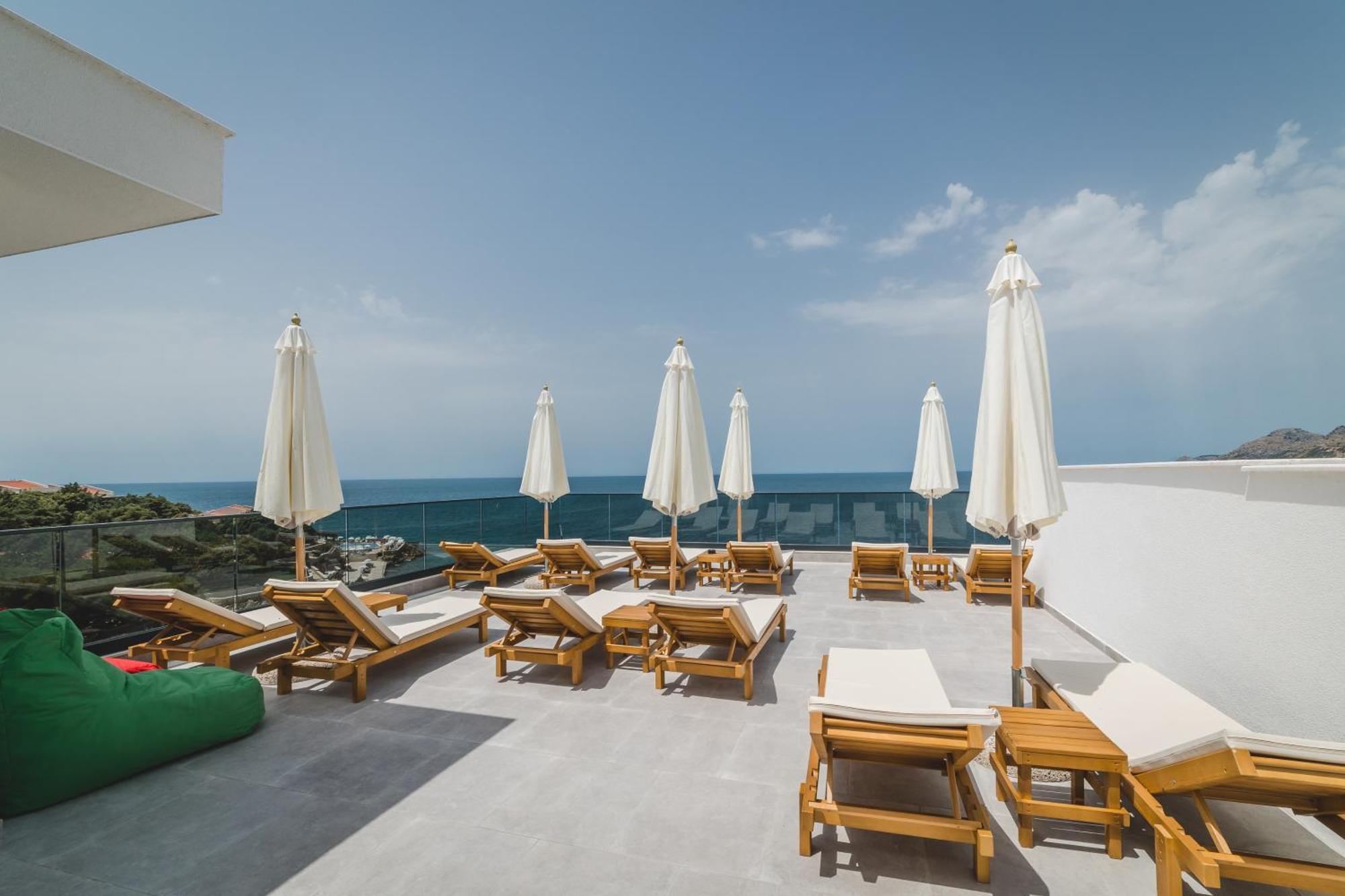 Kalamper Apartments Dobra Voda Luaran gambar